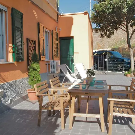 Con Giardino Dolcemare *